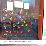 Decor - Children make a mark with hand prints